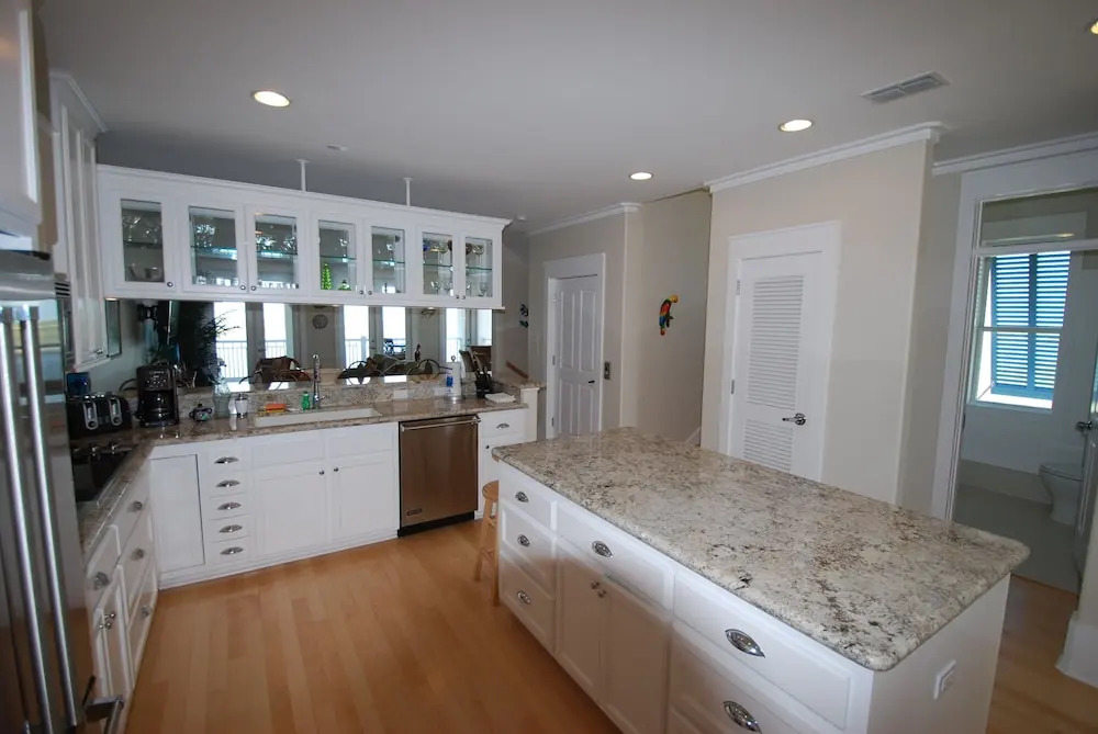 Kokopelli - Bay Front / Marina Front 3 Bedroom Townhouse by RedAwning