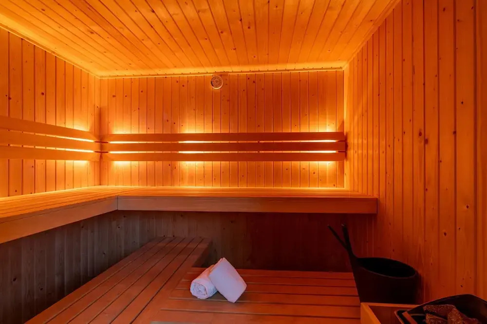 Spacious and Bright 10-person Holiday Villa