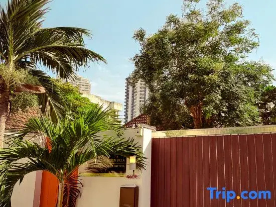 Magnitude 6 Bedroom Villa In Pratumnak