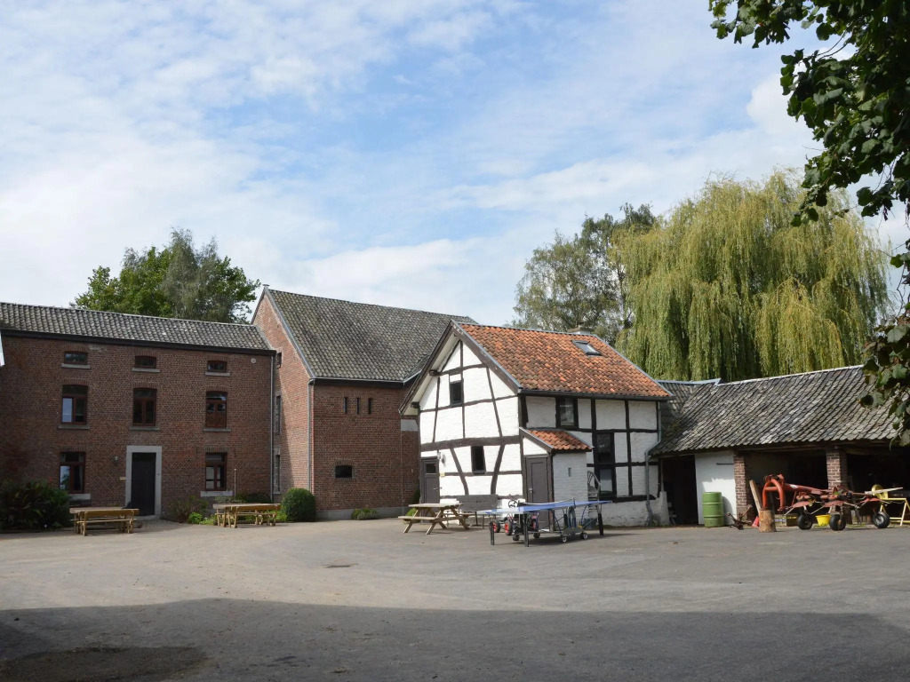 Teuven Farmhouse for 24 Guests