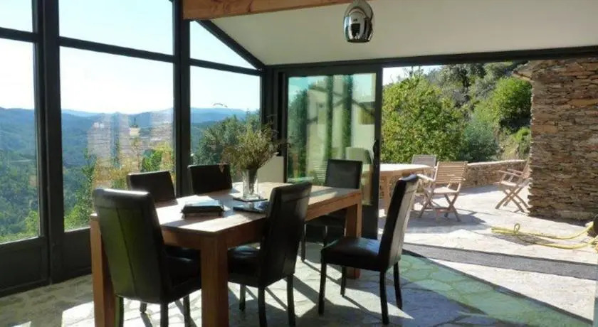 Le Ranc Des Avelacs