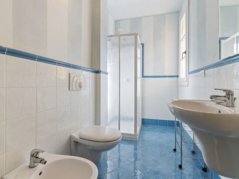 Stylish Holiday Home 3 Km From Lake Garda & Romantica Beach
