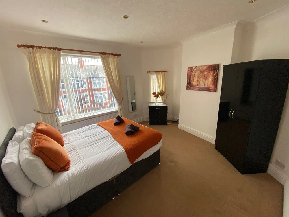 Blackpool Abode - Ansdell House