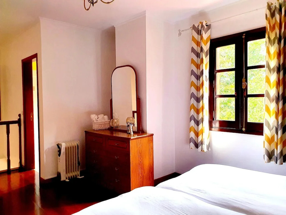 House With one Bedroom in Camacha, With Wonderful Mountain View, Enclo