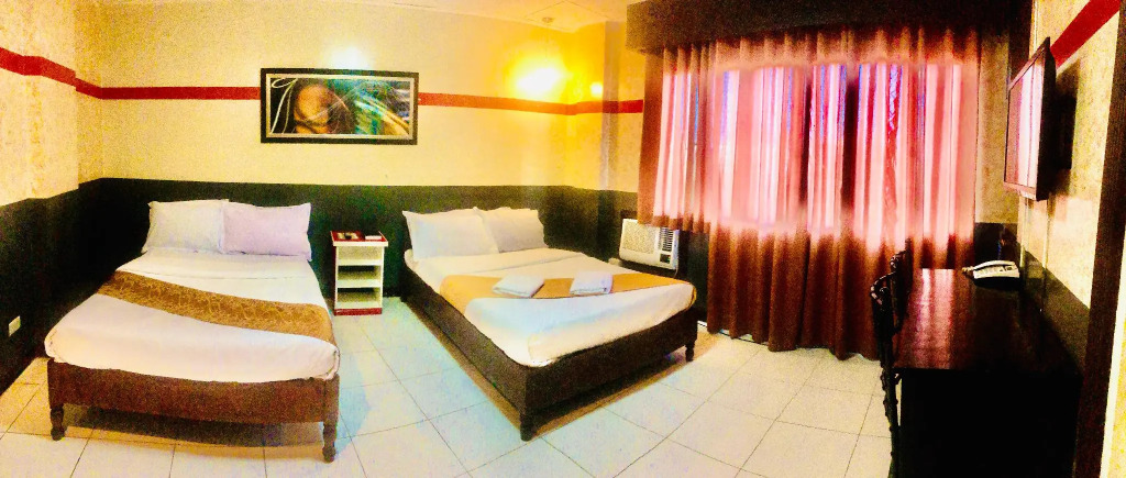 RedDoorz @ Hotel Dian Aparri