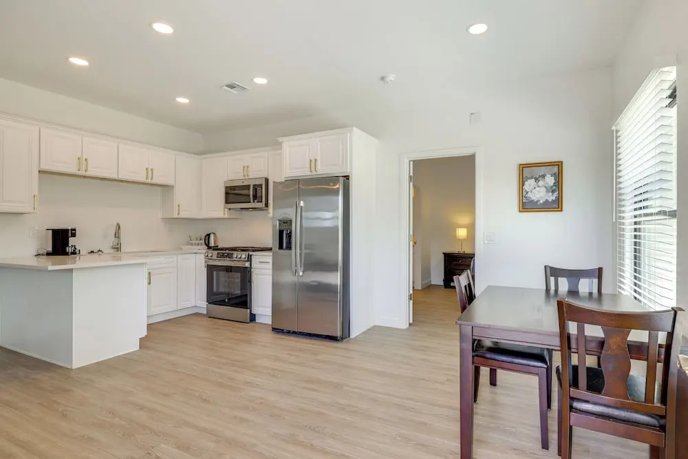 Easy Dtwn Access! Prime PHX Stay For Couples