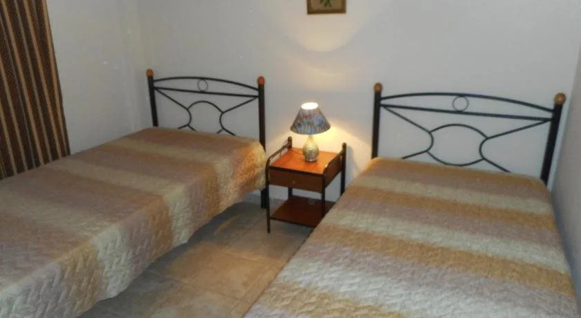 Dimitras Apartments
