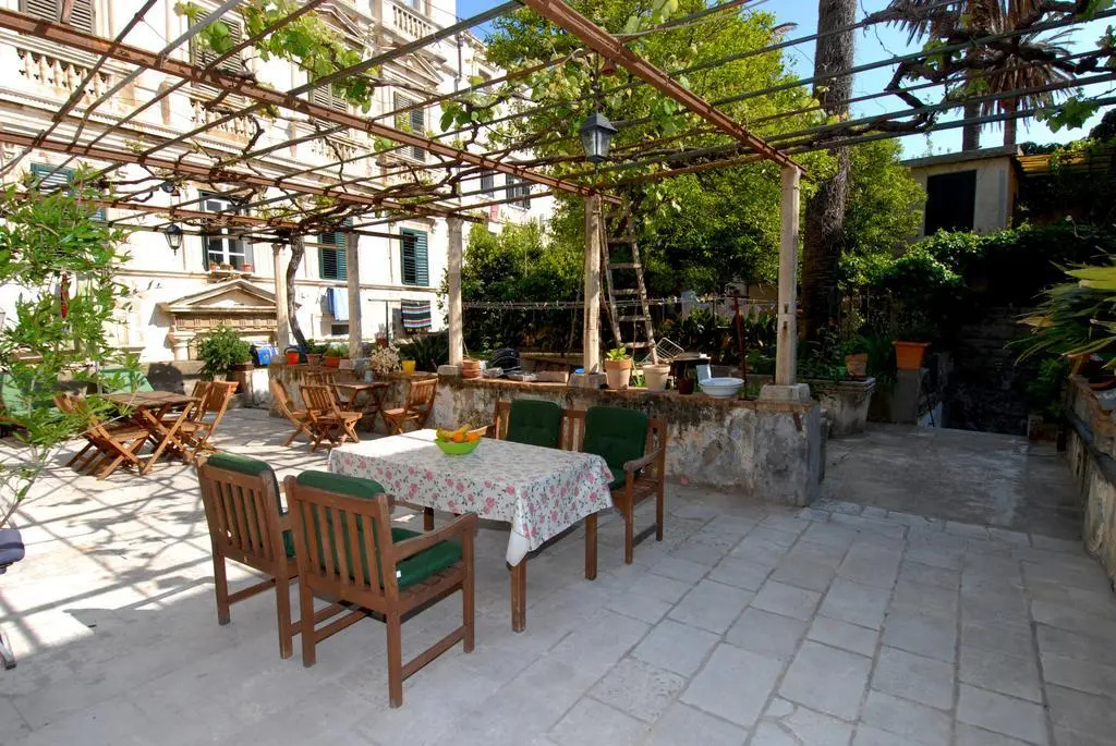 Apartment Green Garden
