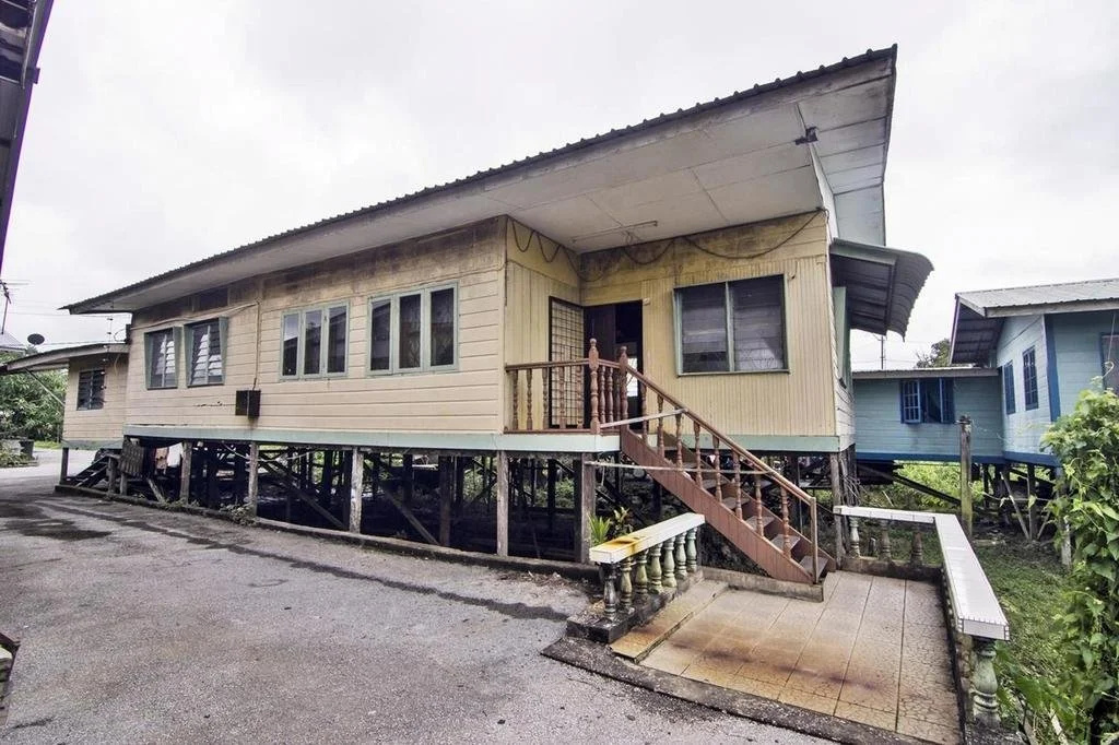 Sakura Tupong Guest House