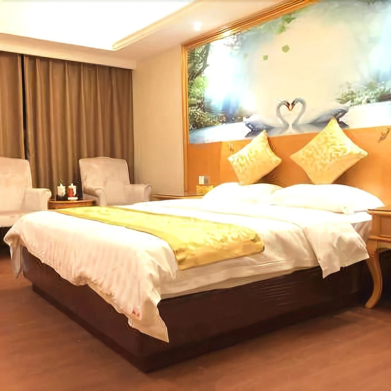 Xianglong Hotel
