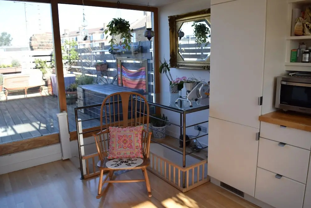 3 Bedroom Mews House in West London