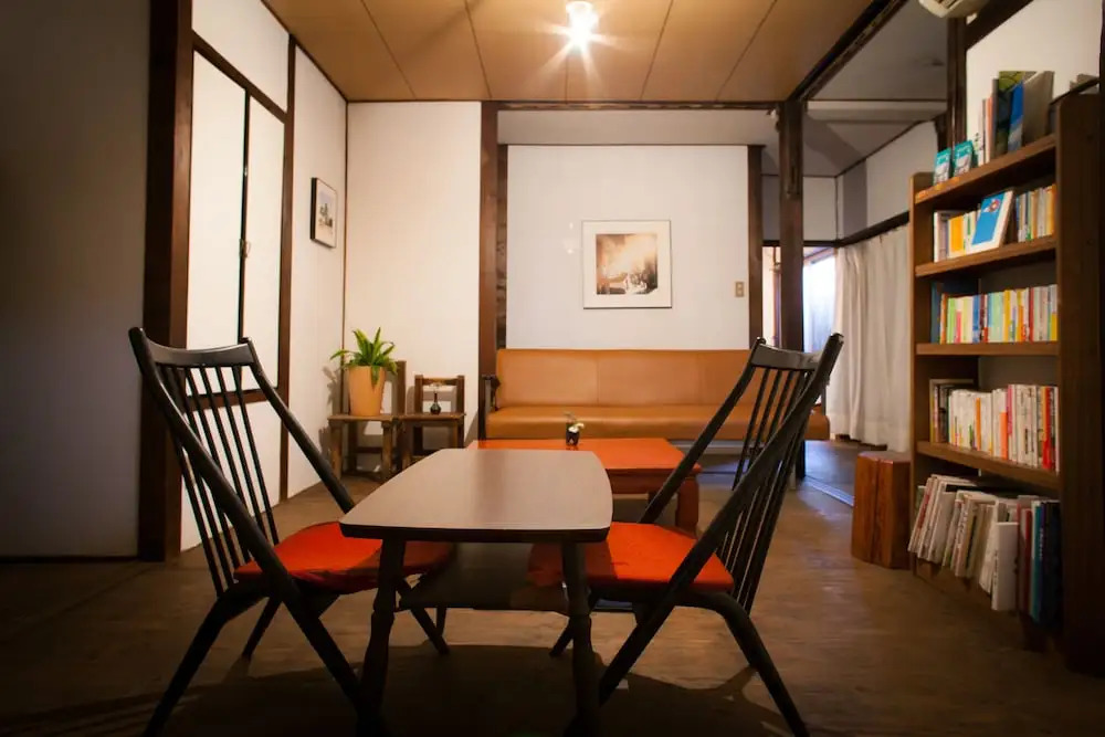 Guesthouse Madoka - Hostel