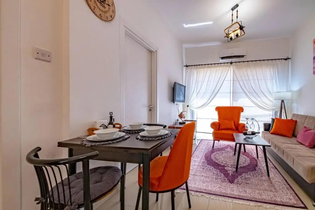Luxury One-Bedroom Apartment with Private Garden Lukomorye E3