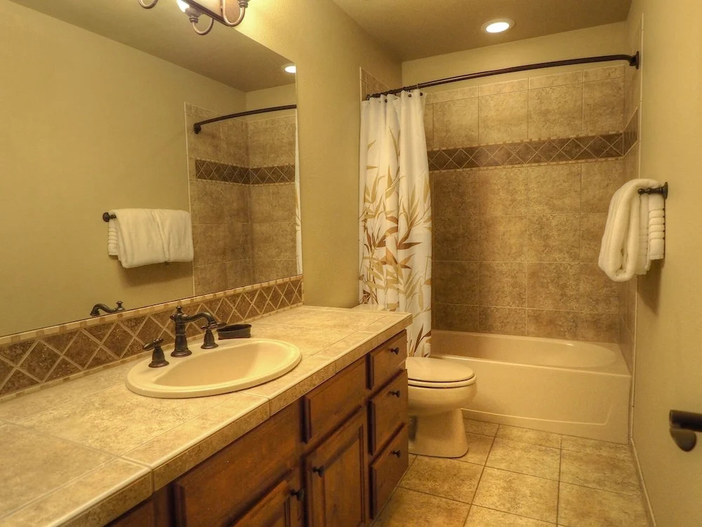 Eagle Pointe - 3 Br Townhouse