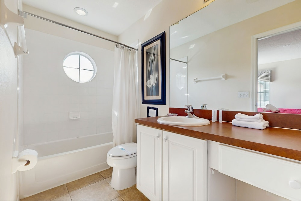 Spacious 6BR Resort Home With Private Pool, Game Room & Near Disney Parks