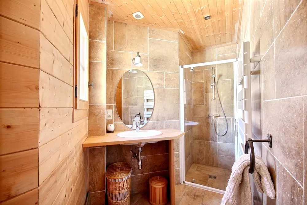 Chalet With 5 Bedrooms in St Jean D'aulps, With Wonderful Mountain Vie