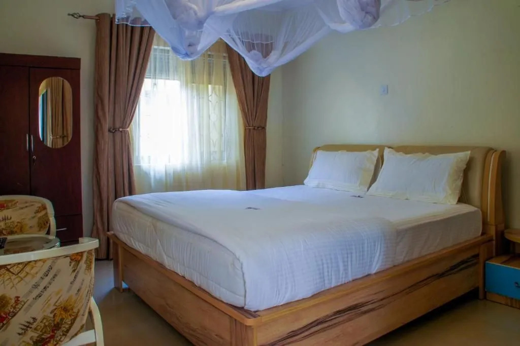 Alfa Hotel Munyonyo