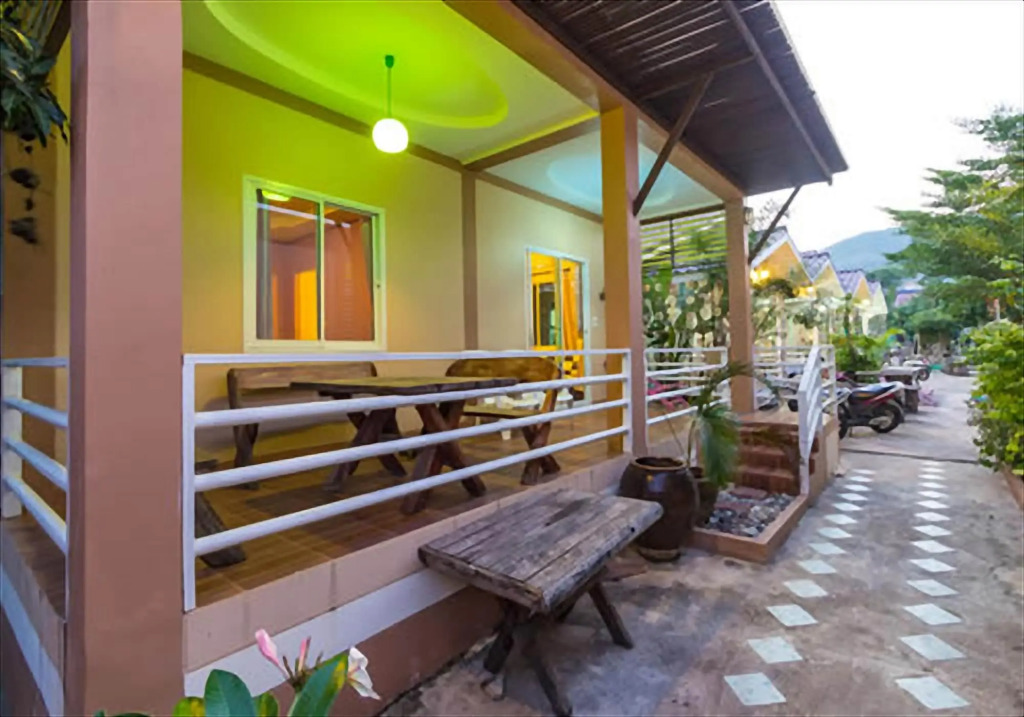 Naengnoi resort kohlarn
