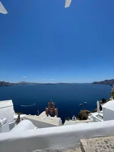 Oia Collection