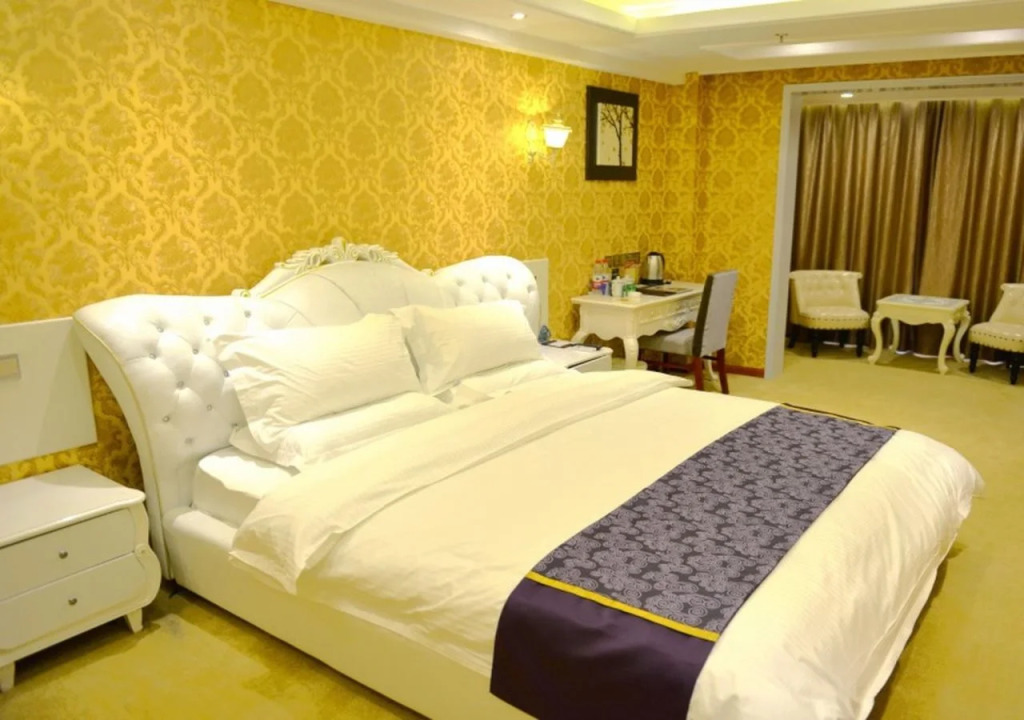 GreenTree Inn Xian Longshouyuan Metro Station Hotel