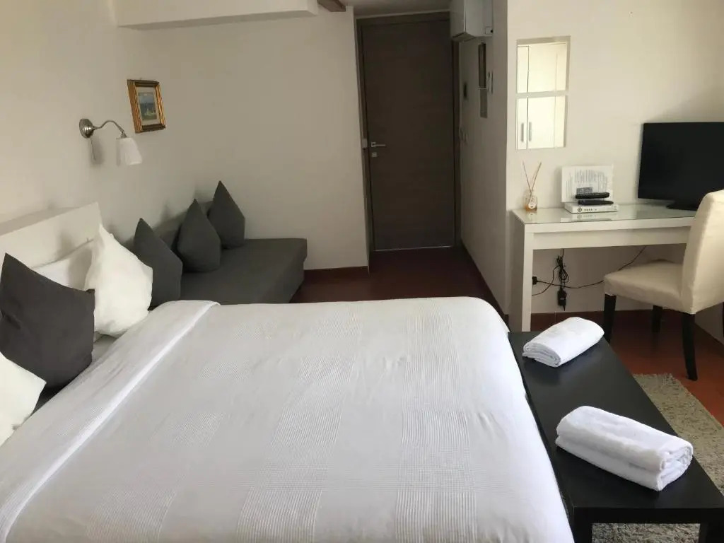 Villa Greta Hotel Rooms & Suites