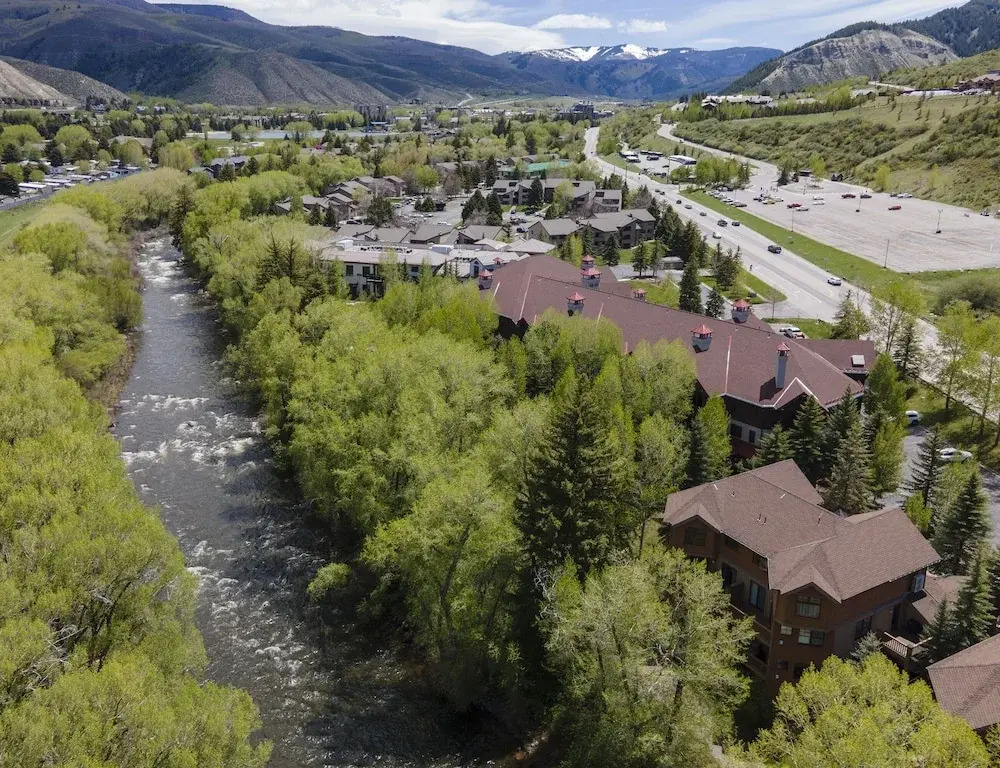 Brookside Townhome 103 3 Bedroom Townhouse