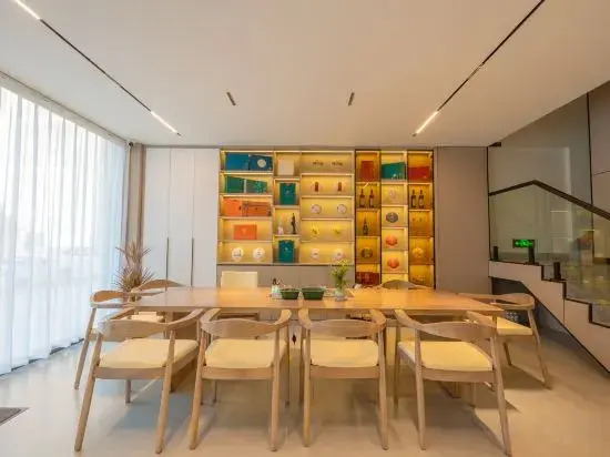 Chuxiong Yuge Hotel (Bohai Park)
