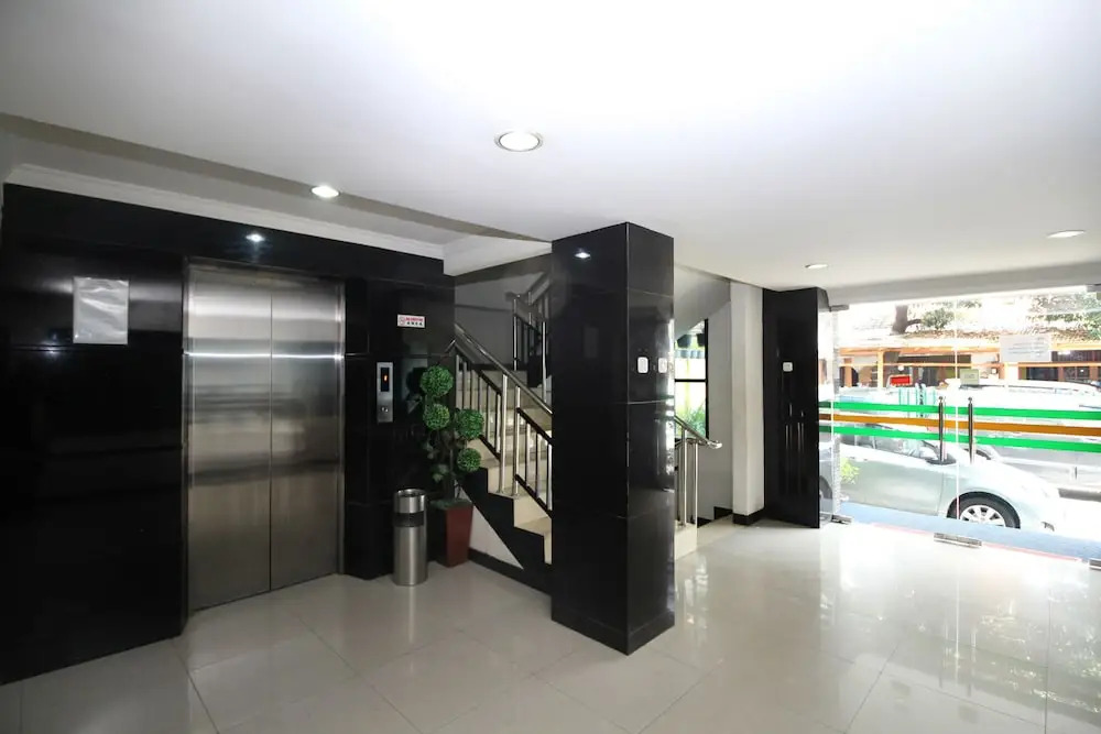 Airy Thamrin Kebon Kacang Empat 12 Jakarta