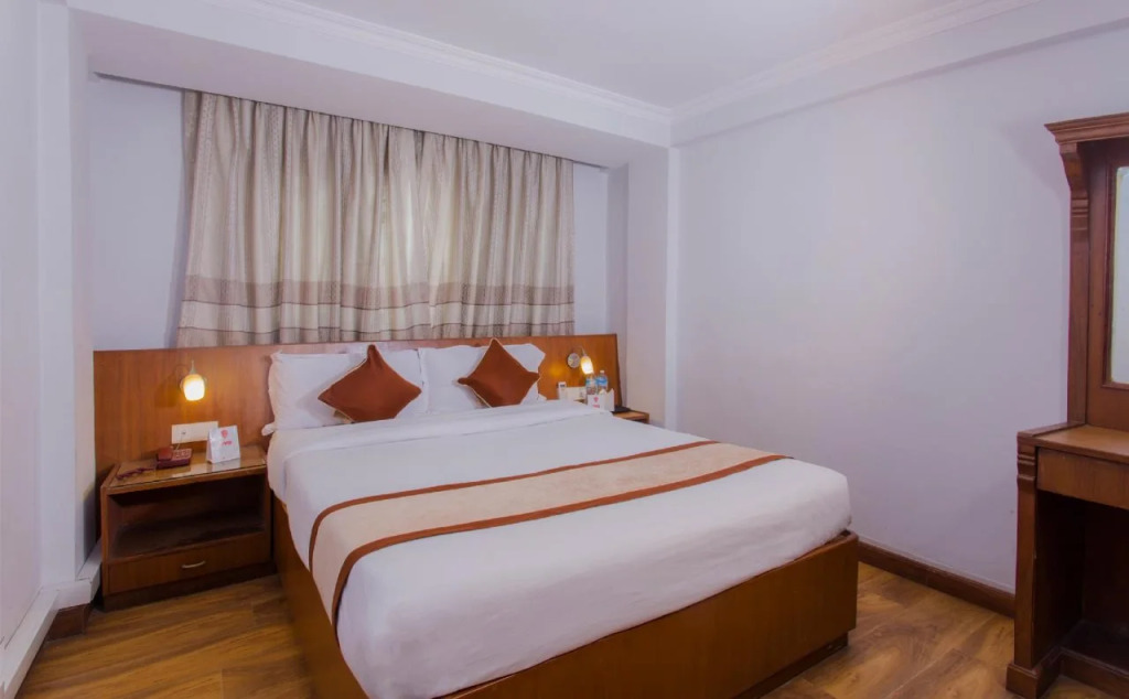 Osho Holiday Inn