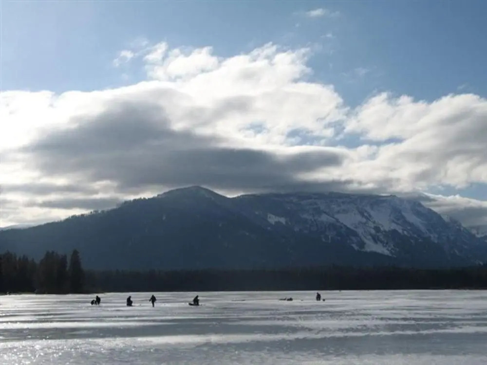 Alpine Lake Escape