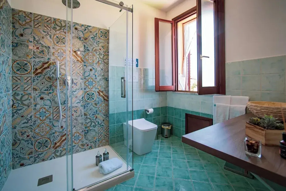 Pater Meus Suites - Sea View, Pool & Parking