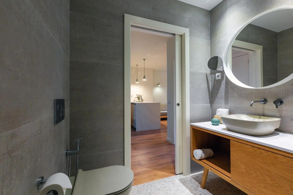 Three House Hotel