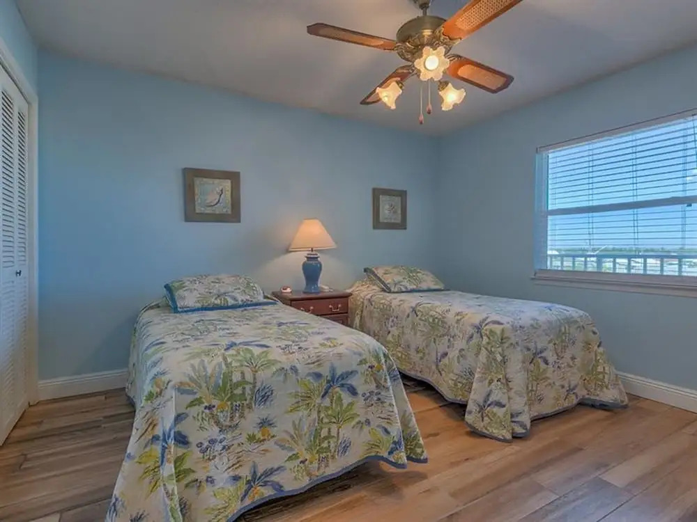 Edgewater 41 by Youngs Suncoast