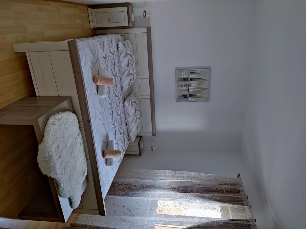 Apartments Karlo