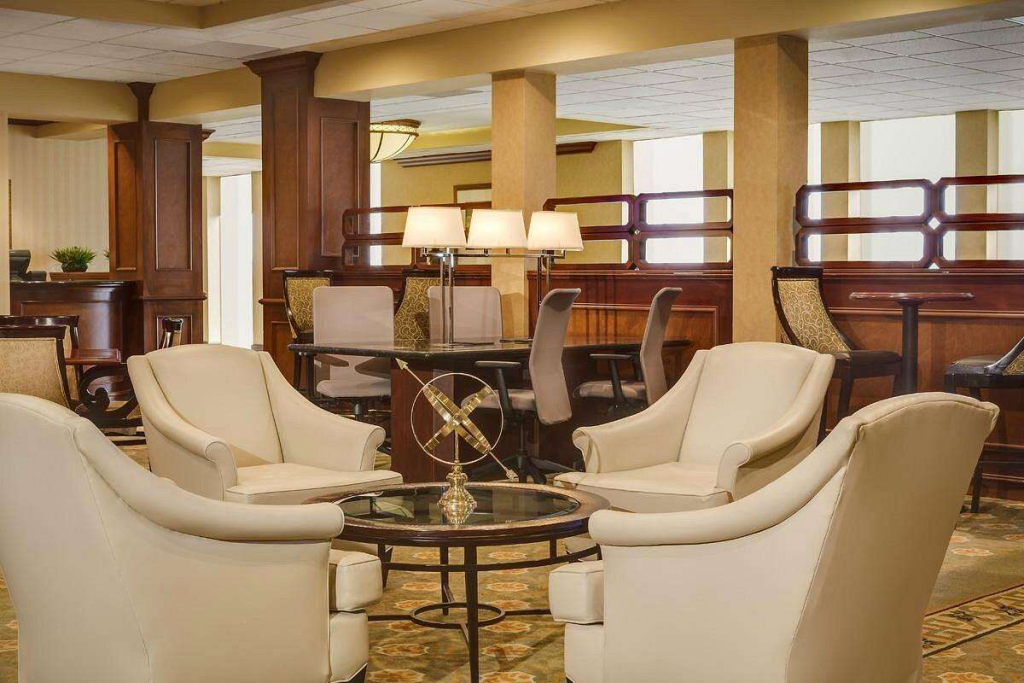 Wyndham Omaha Hotel - West Dodge