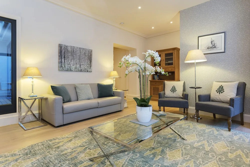 Veeve - Redcliffe Retreat