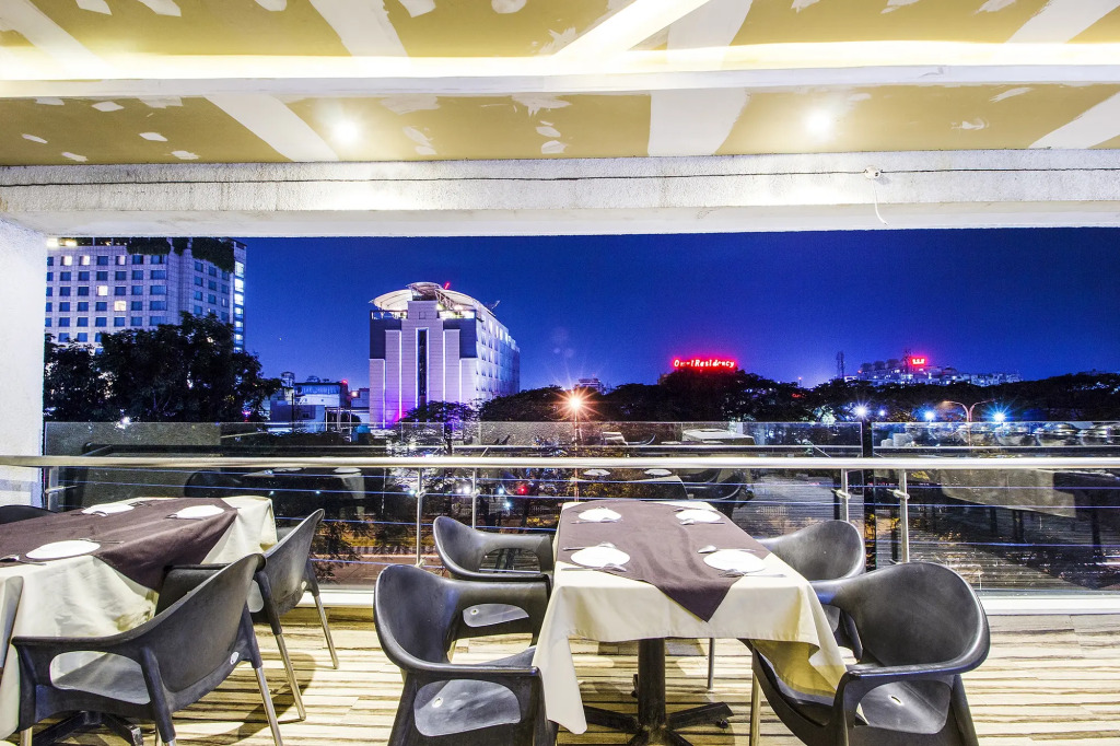 FabHotel Prime Avenue