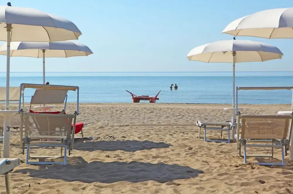 Ground-floor Haven Just 350mt From the Beach