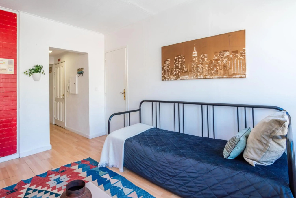 Large Flat w/ Terrace | Ace Location @ Aliados