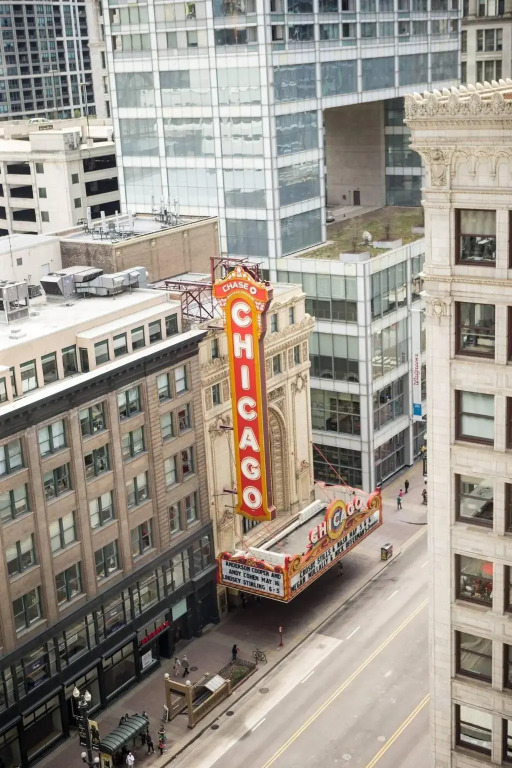 Renaissance Chicago Downtown Hotel