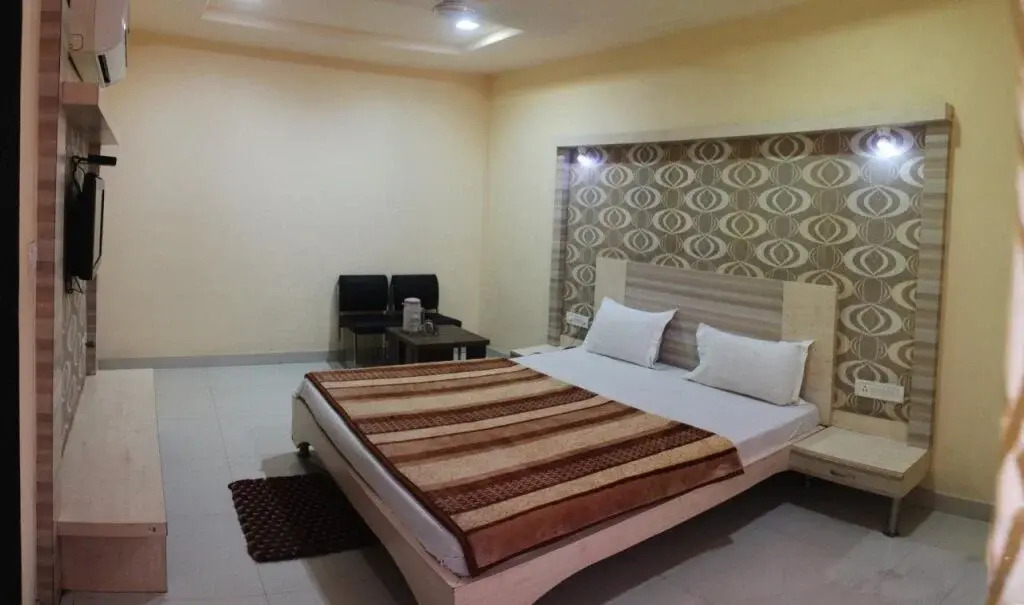 Pachmarhi Shri Krishna Hotel