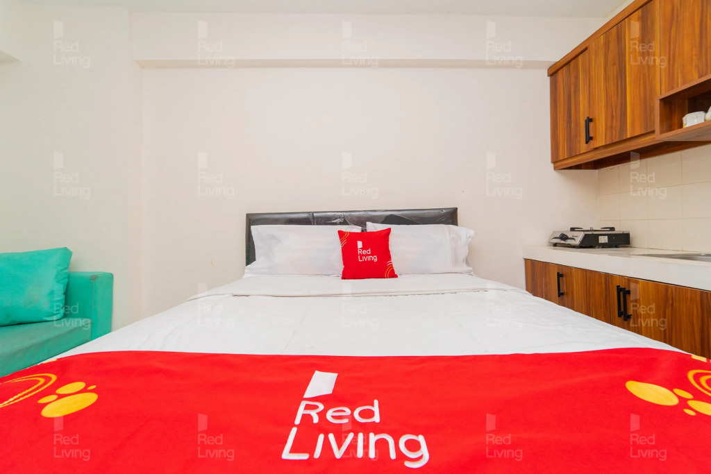 RedLiving Apartemen Cinere Resort - Gold Room