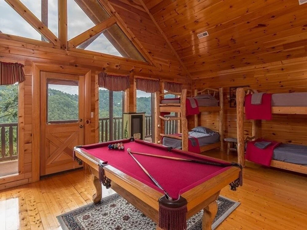Splash Country 4 Bedrooms 4 Bathrooms Cabin