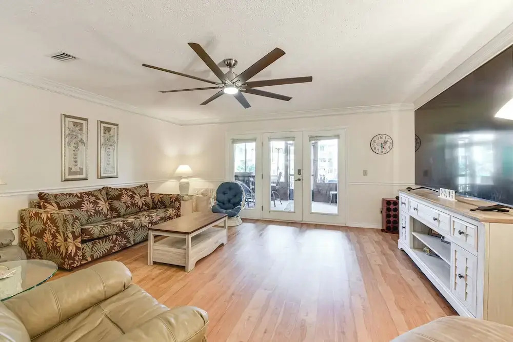 PCB Townhome w/ Resort Amenities - Walk to Ocean!