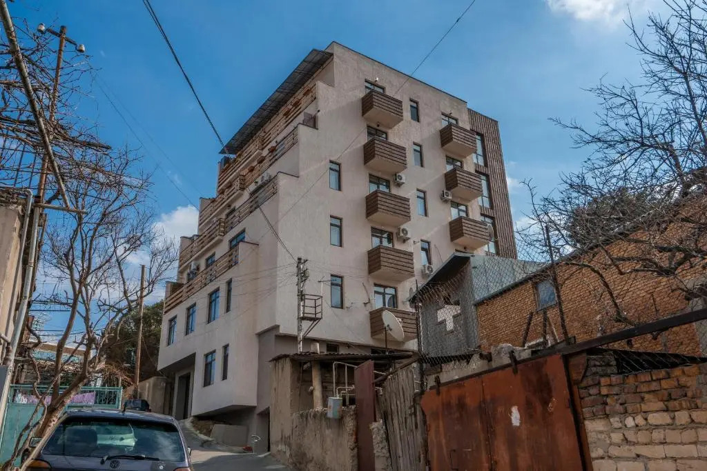 Spacious 76 qm Apartment Near City Center