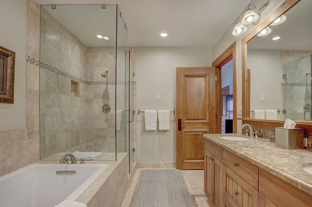 4br Ski In/ski Out The Top Of Bachelor Gulch 4 Bedroom Condo by RedAwning