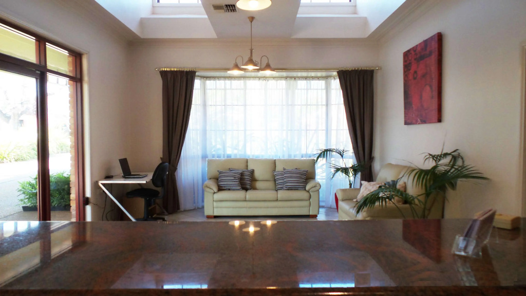Best Western Ambassador Motor Inn & Apartments