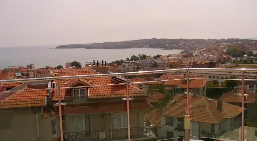 VENIS House
