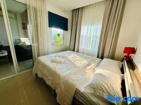 phuket Naka Condon Kitty 52