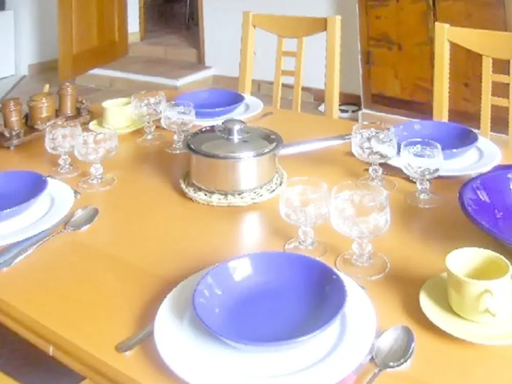 House With 2 Bedrooms in Revest-des-brousses, With Wonderful Mountain